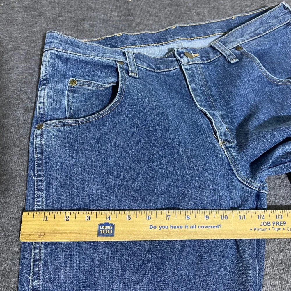 Wrangler Rugged Wear Mens Blue Straight Leg Jeans 34x30 Stretch 31050BI